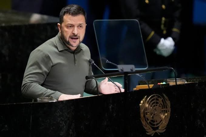 Zelensky all’Onu: «Putin è il paziente zero, non può vivere senza guerra». E avverte Mosca sull’inverno
