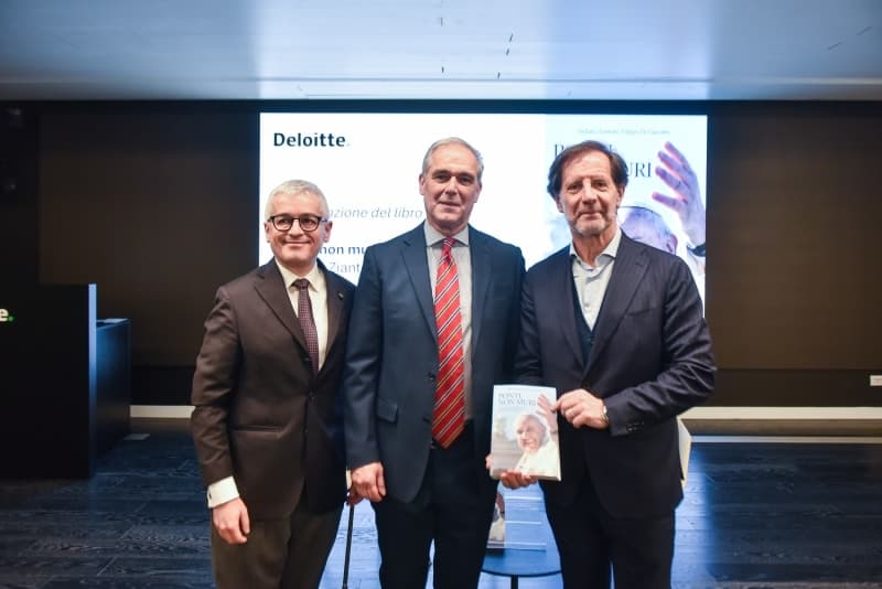 “Ponti, non muri”: da Deloitte la presentazione del libro di Ziantoni che racconta il pontificato di Papa Francesco