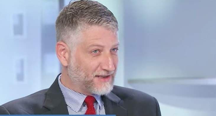 Dal giornalismo al Maxii, chi è Alessandro Giuli il nuovo ministro della Cultura
