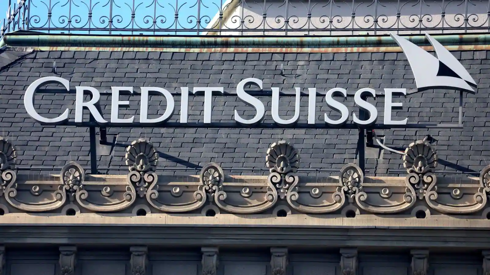 Settimana nera per la borsa, pesano il crack della SVB e il caso Credit Suisse