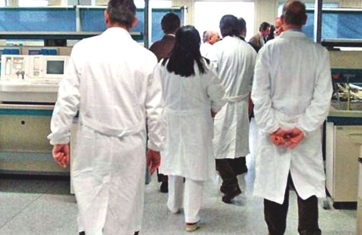 Roma, medici tolgono la mandibola a un 35enne per errore