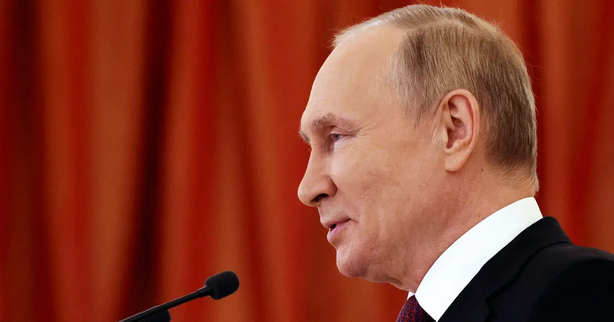 Putin: "Pronti a colpire chi aiuta Kiev contro la Russia"