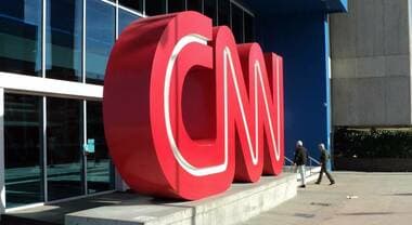 Casa Bianca esclude CNN dal viaggio di Trump in Tennessee su Airone