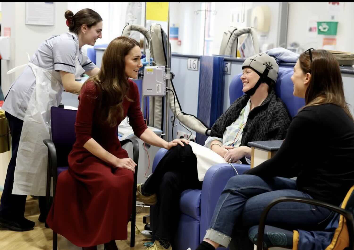 Kate Middleton: "Il tumore è remissione" e fa visita all'ospedale dove è stata in cura