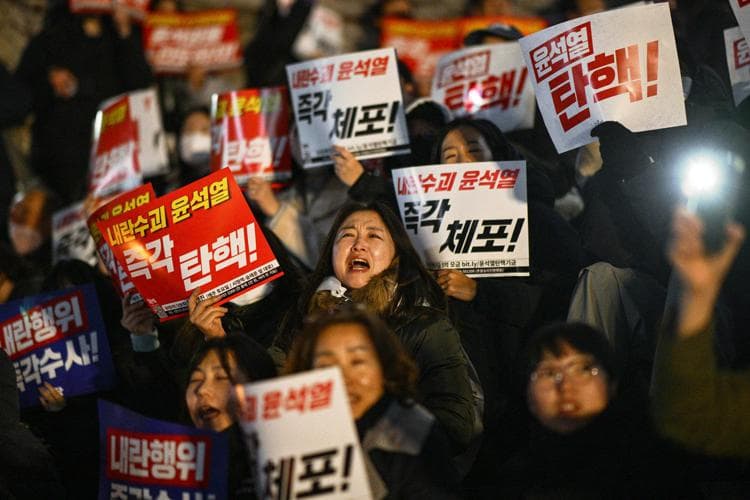 Corea del Sud. La crisi apre un nuovo fronte caldo nel Pacifico, niente impeachment per il presidente