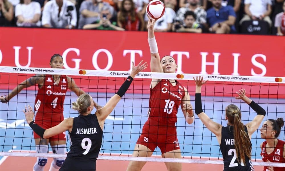 EuroVolley, l’Italia si ferma a un passo dal titolo: la Turchia trionfa al tie-break