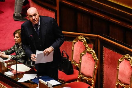 Decreto Ucraina, Crosetto: "Spero sia l'ultimo pacchetto di aiuti militari"