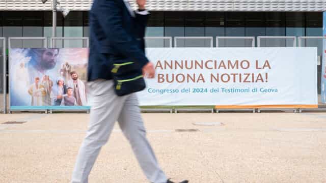Testimoni di Geova: rivoluzione sulle trasfusioni di sangue