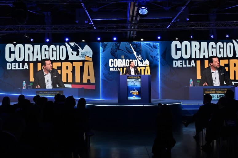 Congresso Lega: Salvini confermato leader, Musk: "Fermiamo la guerra in Ucraina. Pericoli per l'Ue"