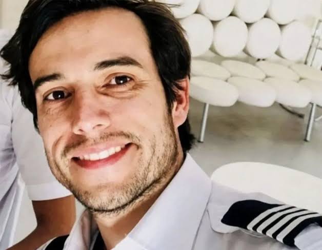 Argentina, istruttore di volo muore dopo essersi lanciato dall'aereo durante un addestramento