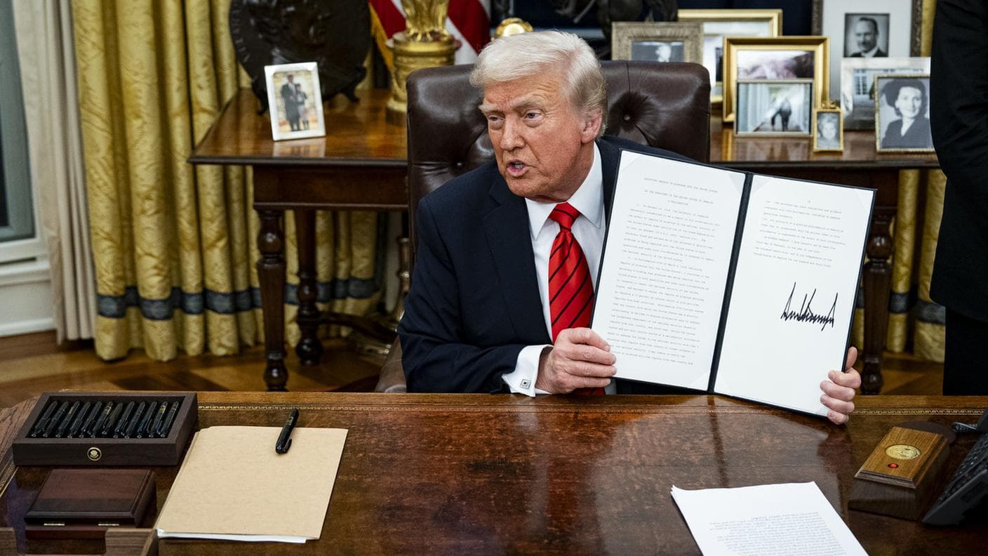 Washington impone dazi a 60 Paesi, Borse in flessione