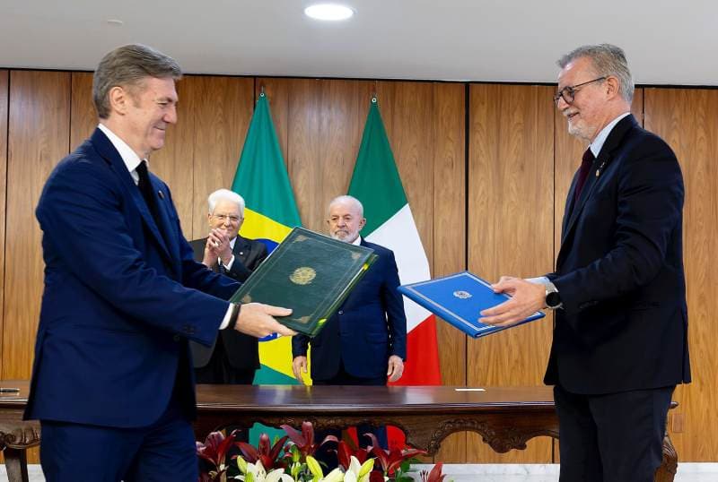 Brasile, AD di Enel Flavio Cattaneo firma accordo con Unicamp