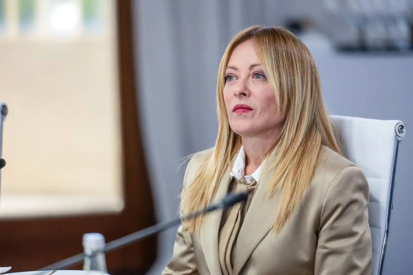 Meloni avverte l’Europa: «Schengen si salva solo difendendo i confini». E chiede una svolta sul caro energia