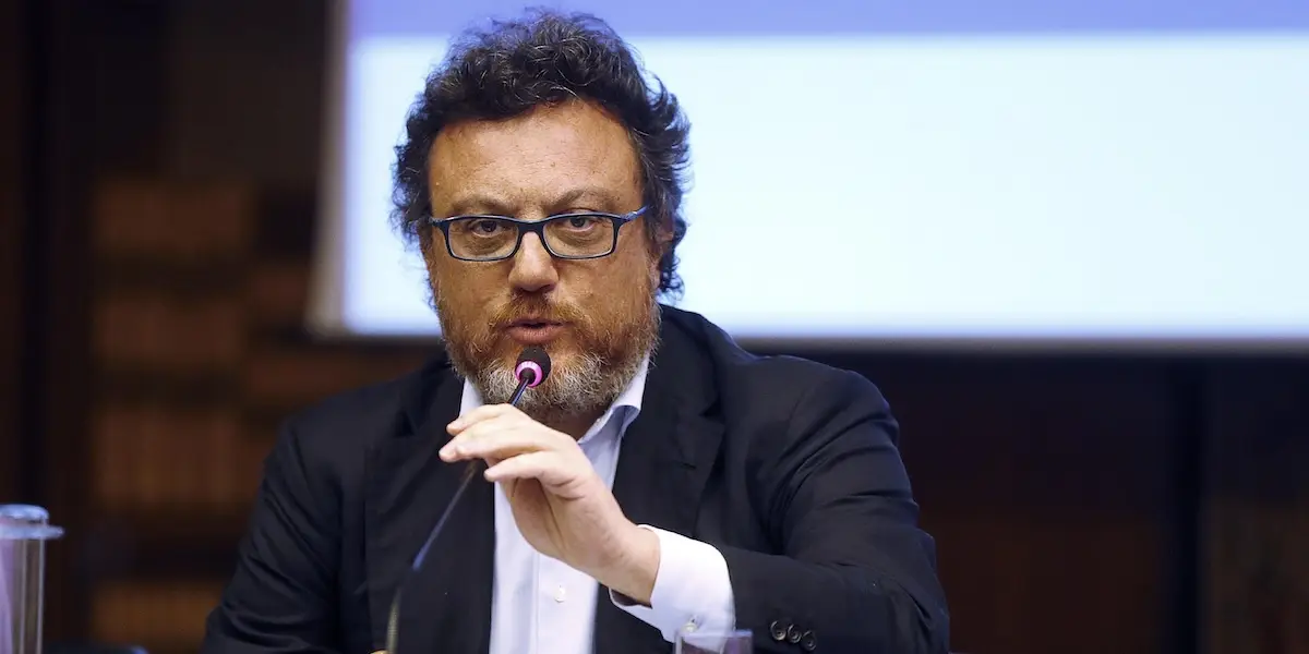 Repubblica, via Molinari arriva Orfeo e Elkann lascia Gedi