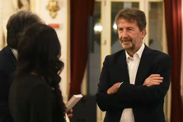 Franceschini: "Ai figli solo il cognome materno"