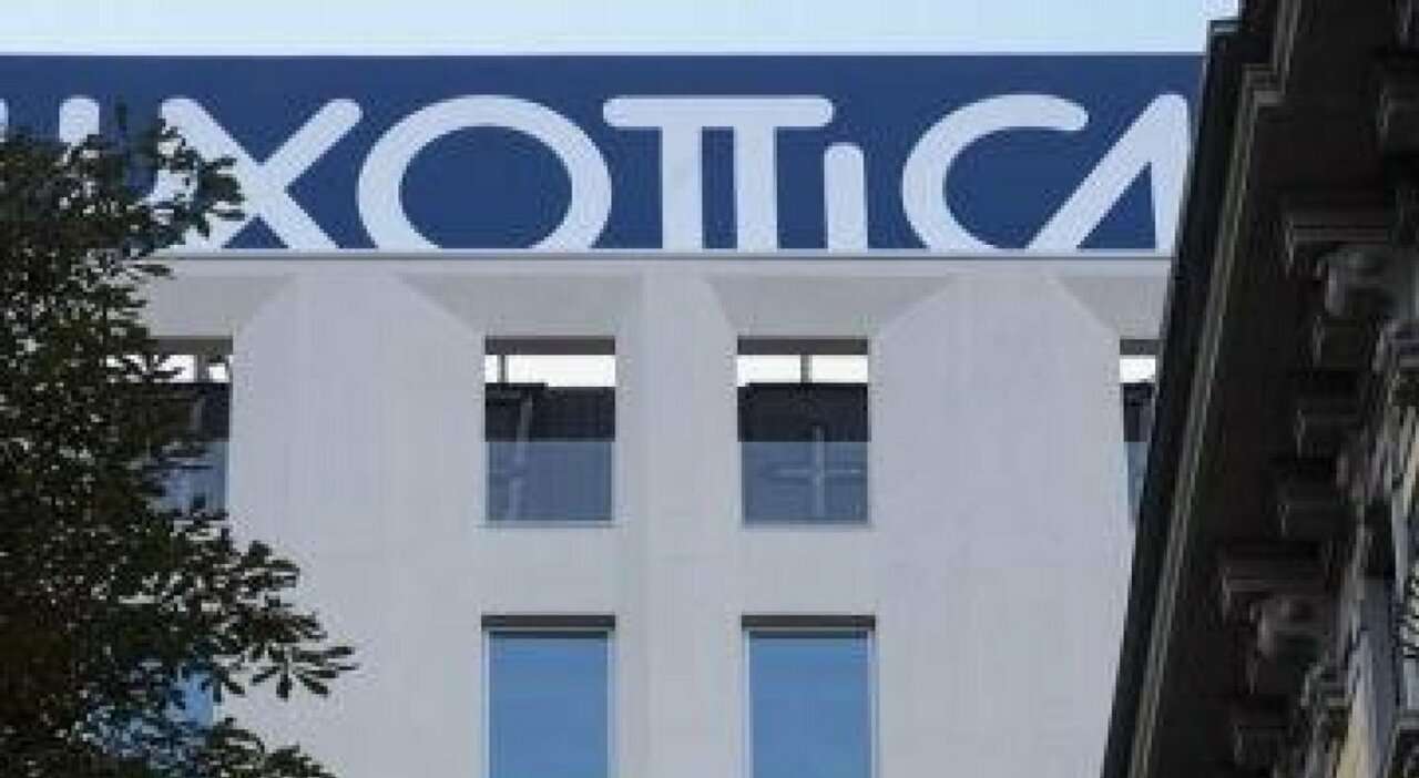 Luxottica lancia la settimana cortissima e annuncia 15 mila assuzioni