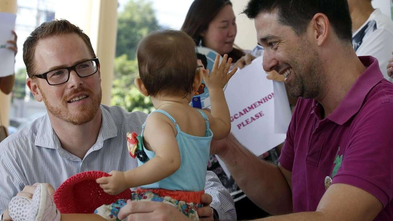 Vaticano, si alla benedizione delle coppie gay ma non equivale al matrimonio