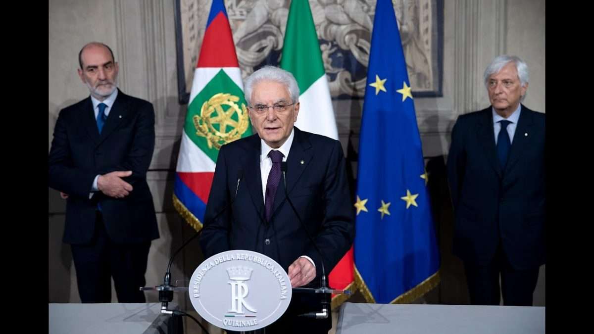 Crisi di Governo: Conte prima al Quirinale e poi in Parlamento, trattative febbrili, tempi stretti