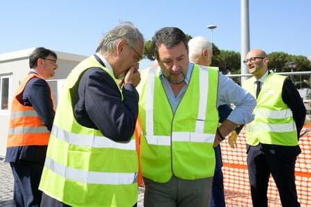 Estate nera dei Trasporti, Salvini convoca un tavolo urgente al ministero