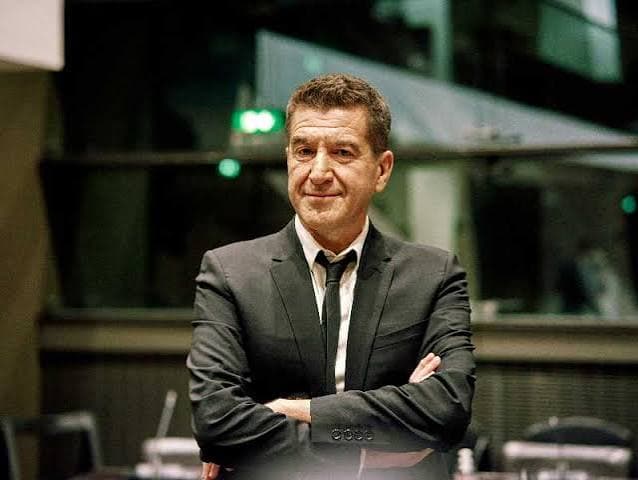 Francia, l’ipotesi Pigasse per ricomporre la sinistra e puntare all’Eliseo