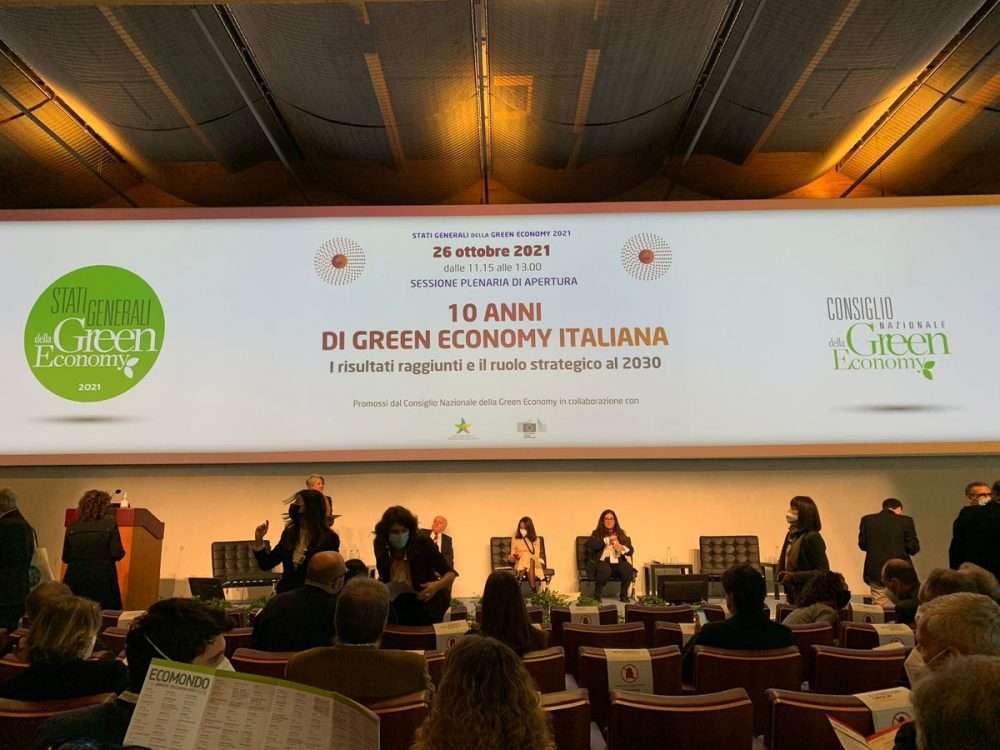 Green economy: nel 2020 emissioni di Gas serra in aumento, presentata roadmap con obiettivi 2030