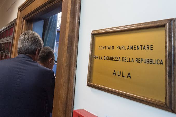 Ucraina, il 13° pacchetto di aiuti non è ancora al Copasir: il Governo rinvia a settembre