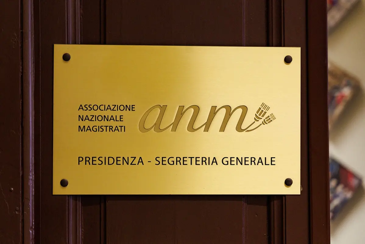 Anm: "La politica tenta di delegittimare il potere giudiziario"
