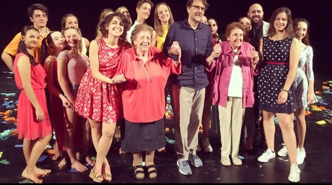 La donna che riapriva i teatri, il documusical con Drusilla Foer al Festival di Torino