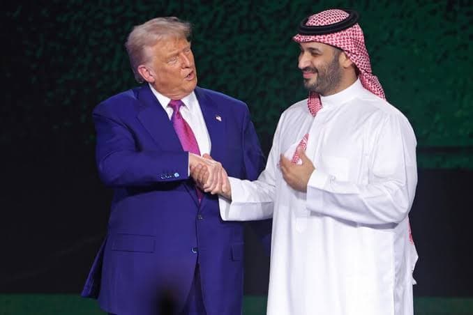Bin Salman chiama Trump per fermare l'attacco all'Iran: il pressing saudita che cambia gli equilibri in Medio Oriente