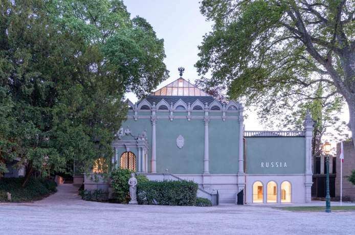 Dall’esclusione dei buyer russi alle fiere al divieto del G7 di esportazione di opere d’arte in Russia. Le misure delle istituzioni sul confitto in Ucraina