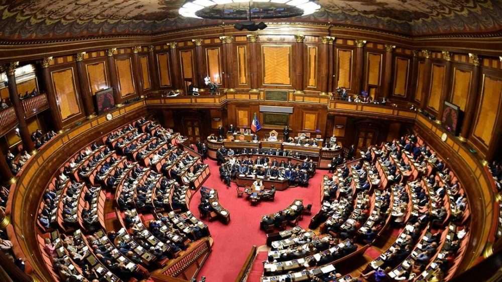 Elezioni 2022, sono 5.558 i candidati per 600 posti in Parlamento