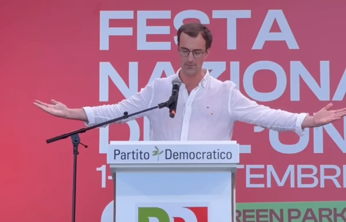 Giovani Dem all'attacco: "liberiamoci dal giogo imperialista Usa, dal sionismo, dal liberismo e salpiamo verso nuovi orizzonti"