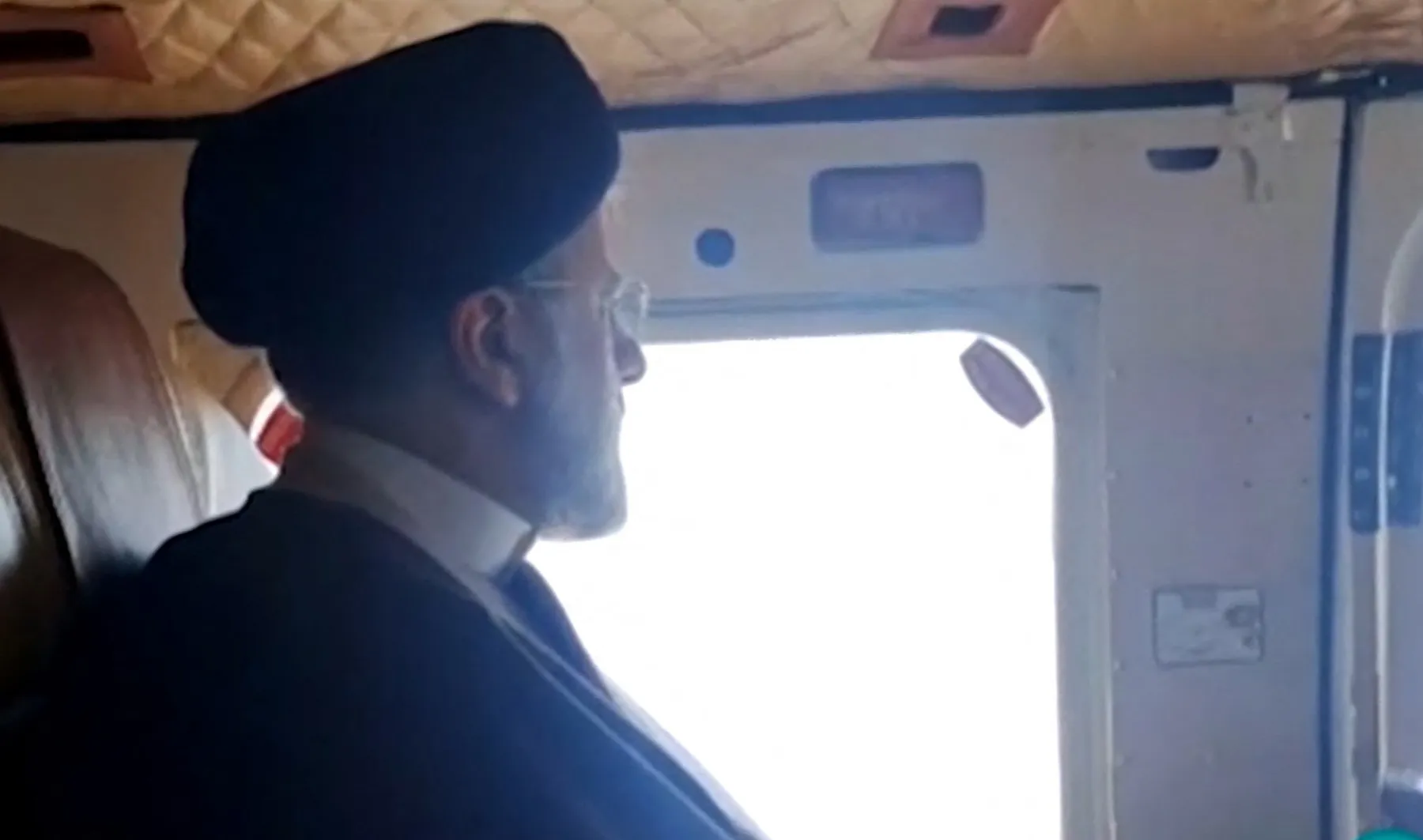 Forse individuato l’elicottero a bordo del quale viaggiava il presidente Iraniano Raisi