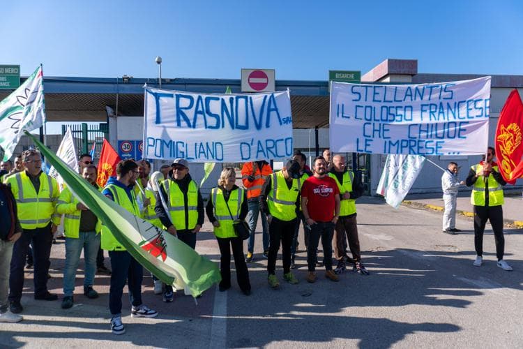 Stellantis- Trasnova, licenziamento per 97 lavoratori