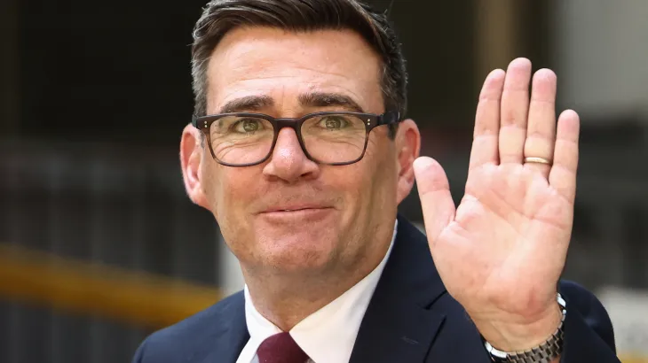 Andy Burnham è il nuovo premier del Regno Unito: succede a Keir Starmer