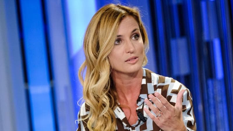 Beatrice Venezi replica alle polemiche sulla Russia: "Sono un'artista libera, dirigo dove voglio"