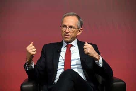Ferrari chiude il 2024 con risultati record: profitti in crescita +11,8%