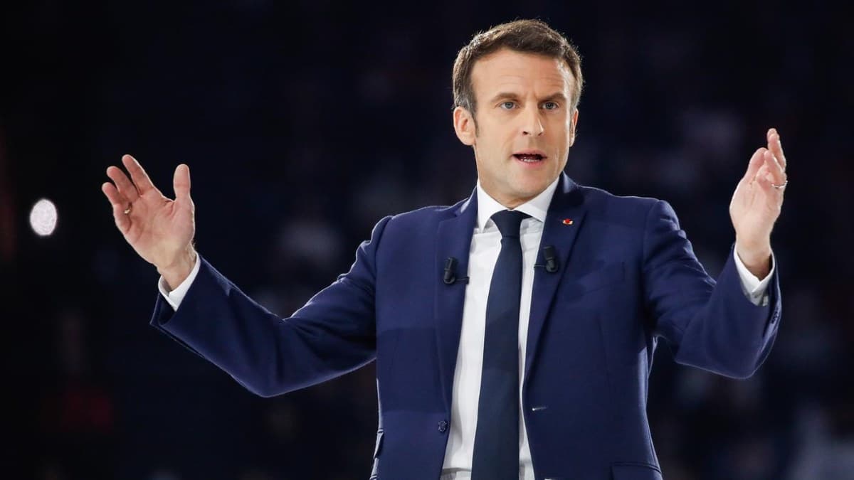 Macron convoca vertice d'emergenza sui negoziati di pace in Ucraina