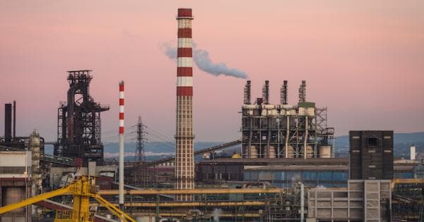 Ex Ilva, stop all'area a caldo entro 90 giorni: il Governo convoca un vertice d'urgenza