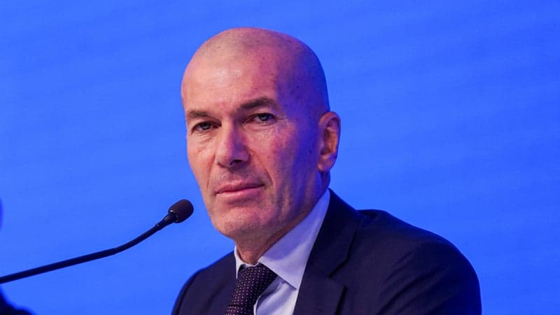 Zidane nuovo ct della Francia, guiderà i Bleus fino al 2030
