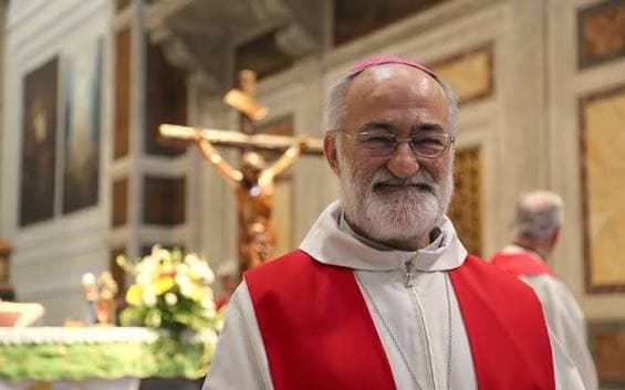 Il cardinale López Romero si autosospende dopo le accuse: il Vaticano apre un'indagine