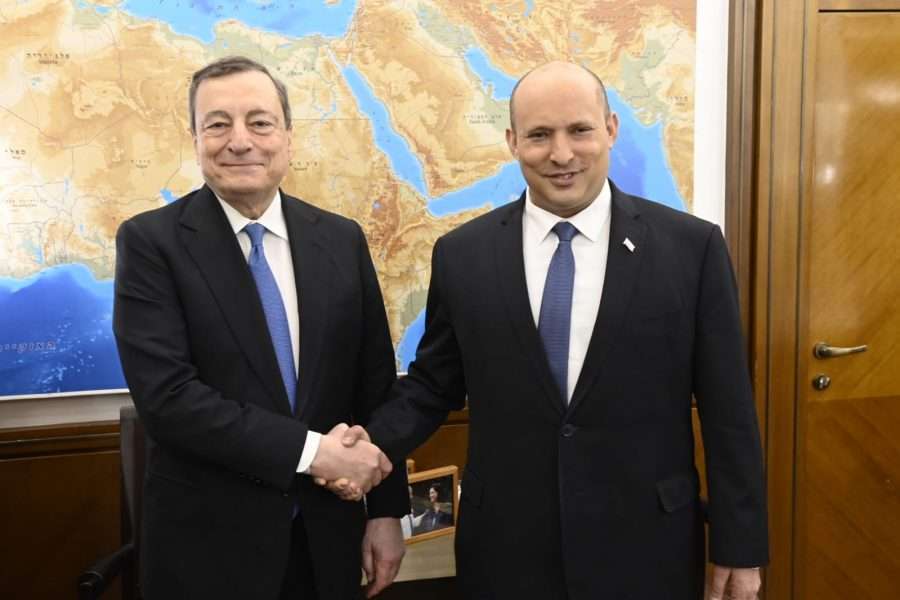 Draghi in Israele e Palestina: “L’Italia è impegnata nel processo di pace”