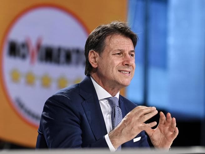 Il M5S chiama la base: da venerdì voto online su proposte di programma 