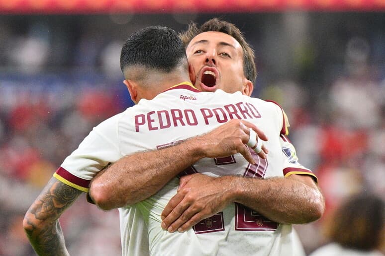 Spagna da applausi: Francia travolta, la Roja vola in finale mondiale