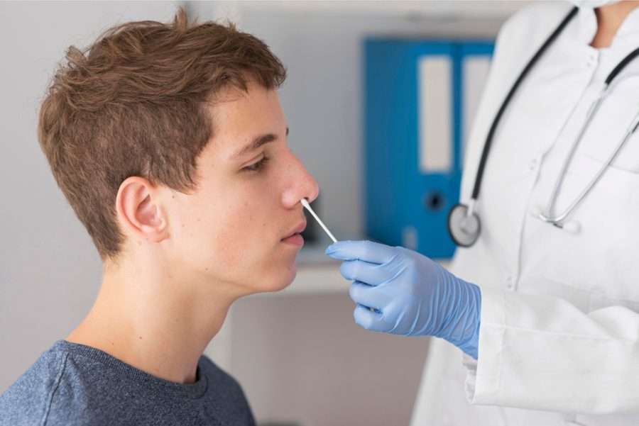 Super Green Pass, nuova truffa: tamponi negativi dichiarati positivi per ottenere il certificato