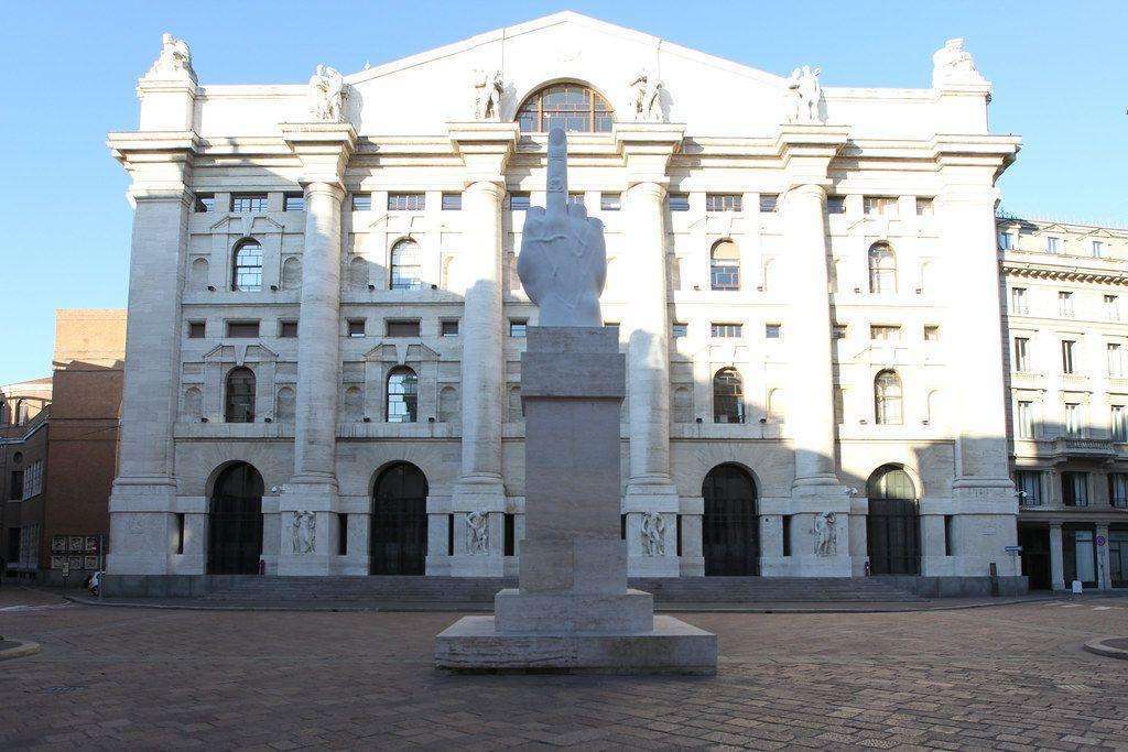 Borse, Piazza Affari la migliore d’Europa: effetto Tim per possibile offerta congiunta Kkr e Cdp