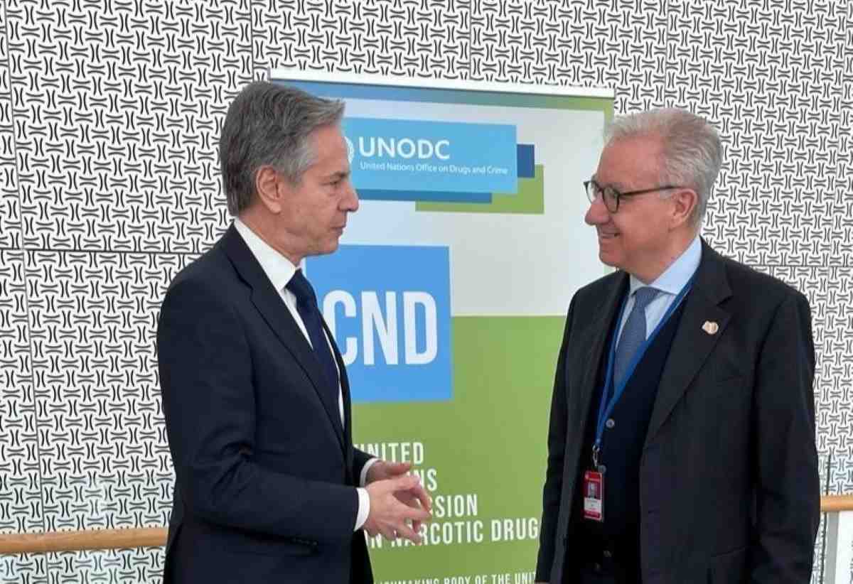 Meeting Onu sulla lotta alle droghe. Mantovano consegna a Blinken il piano italiano anti fenantyl