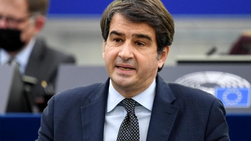 Fitto all' Ue: "Lavorerò per garantire che gli investimenti previsti dal Pnrr siano completati"
