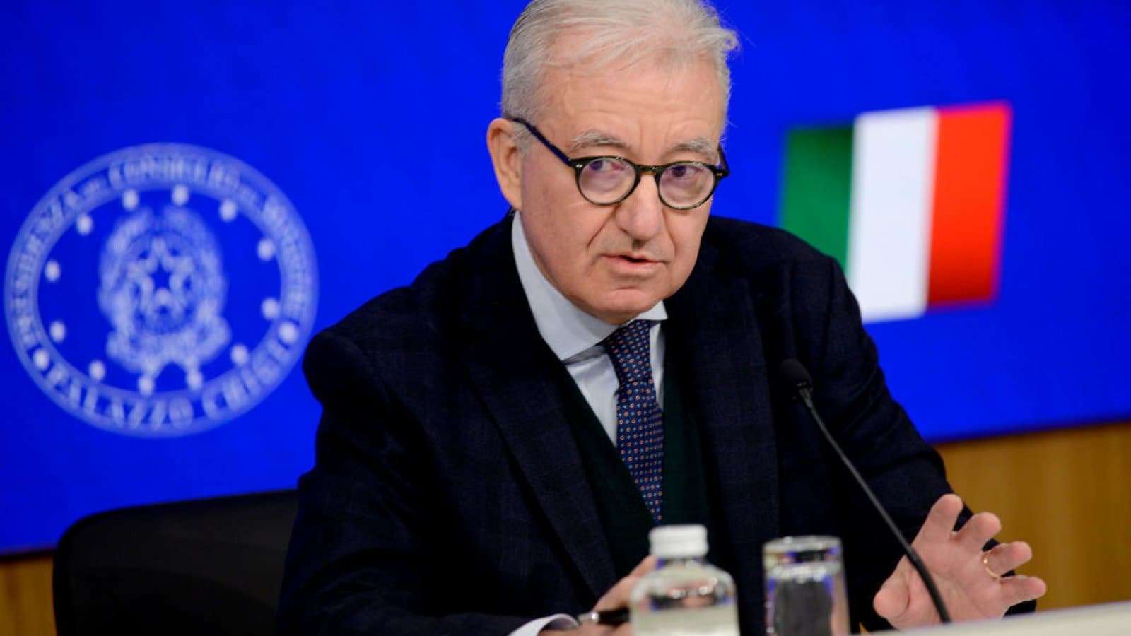 Fentanyl, Mantovano: “In Italia non è emergenza come in Usa ma la ndrangheta ha mostrato interesse al mercato”