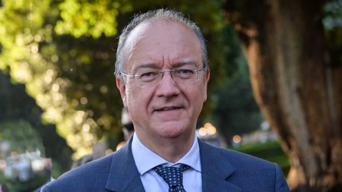 Scuola, il Tar ha sospeso l’assunzione di oltre 500 presidi: sindacati sul piede di guerra